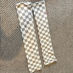 Double sided leg warmers by Xiaoxiao